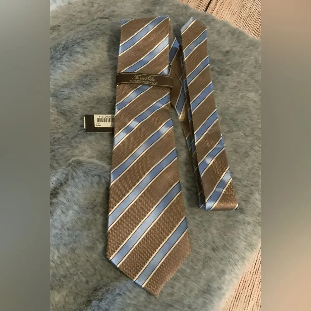 NWT Tasso Elba 100% Silk Brown & Blue Tie